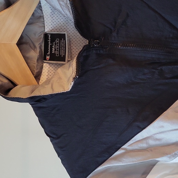 Champion Windbreaker - Picture 3 of 7